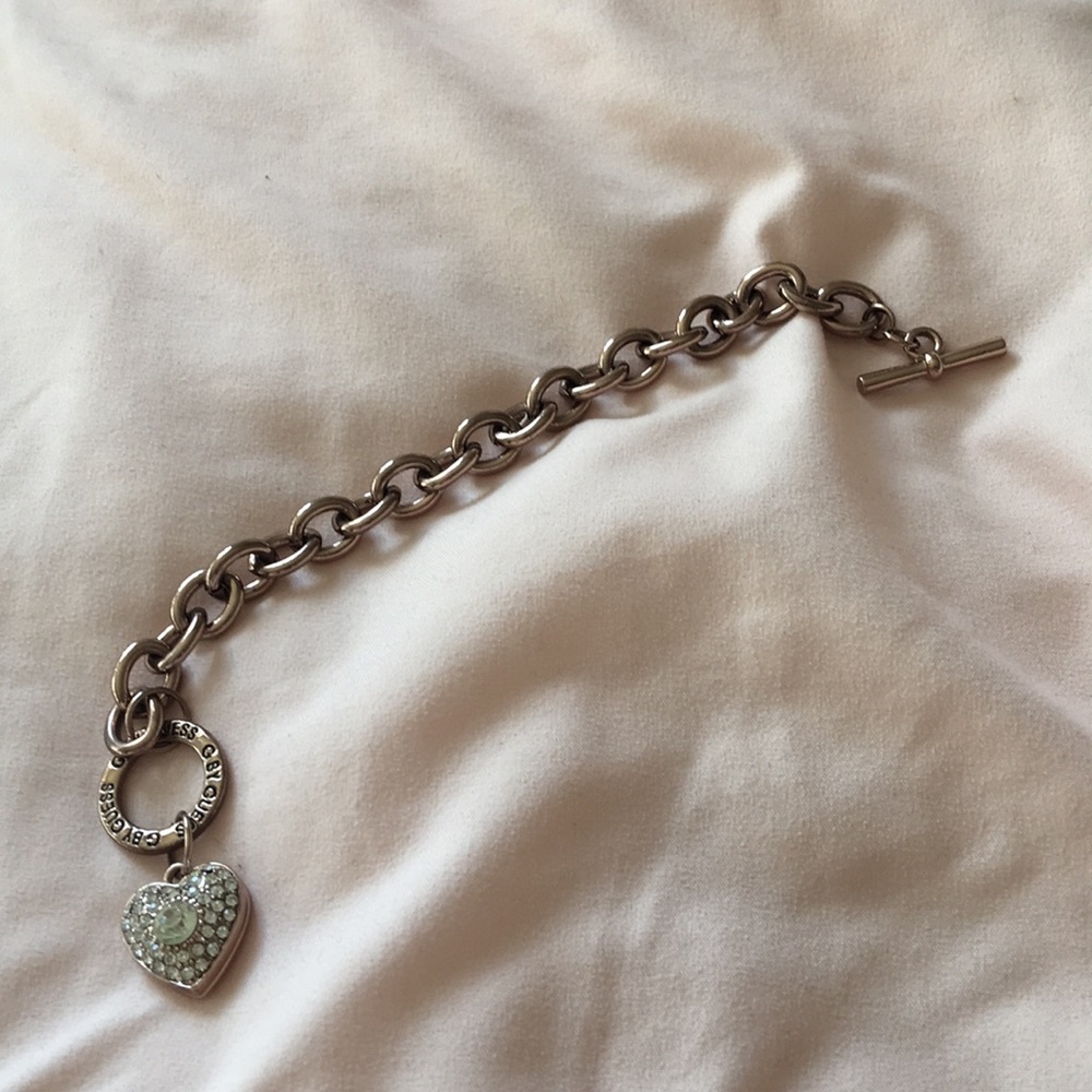 Dainty Guess bracelet